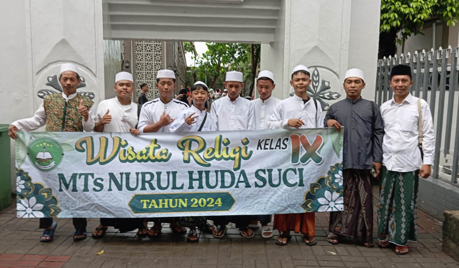 Slide Ziarah Religi Kelas 9